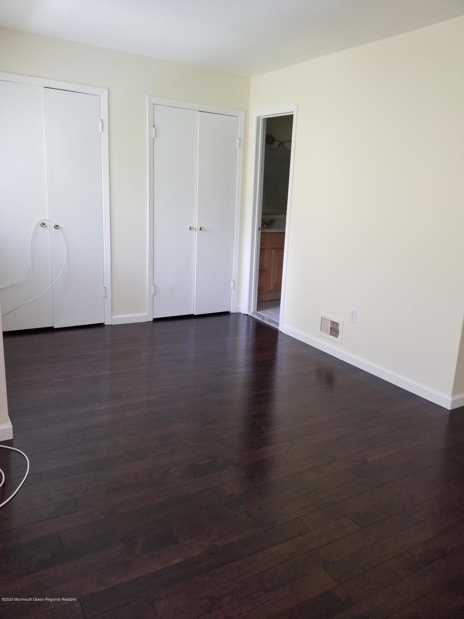 415 Middlewood Road Middletown, NJ 07748 - Photo 8 of 13 MBR Closets