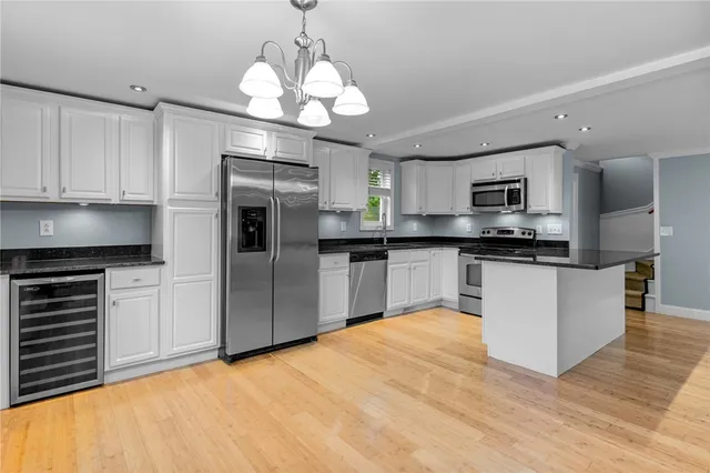 $3,500 | 10 Cooke Place, Warwick, RI 02888