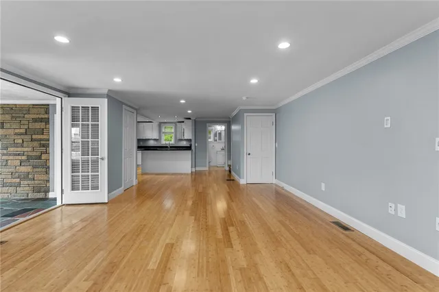 $3,500 | 10 Cooke Place, Warwick, RI 02888