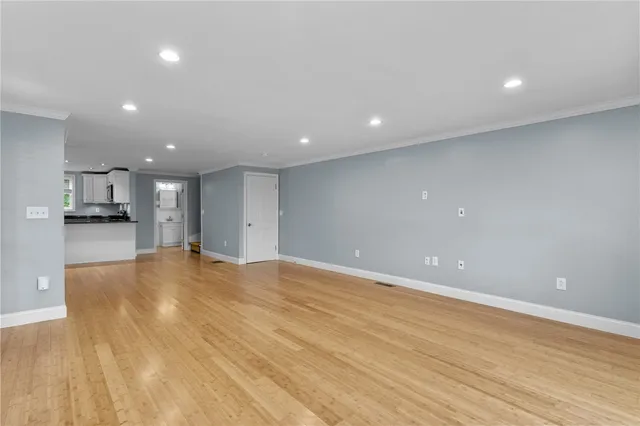 $3,500 | 10 Cooke Place, Warwick, RI 02888