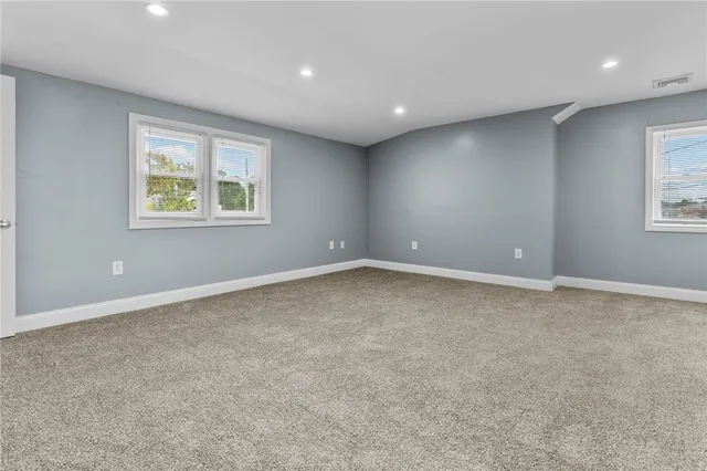 $3,500 | 10 Cooke Place, Warwick, RI 02888