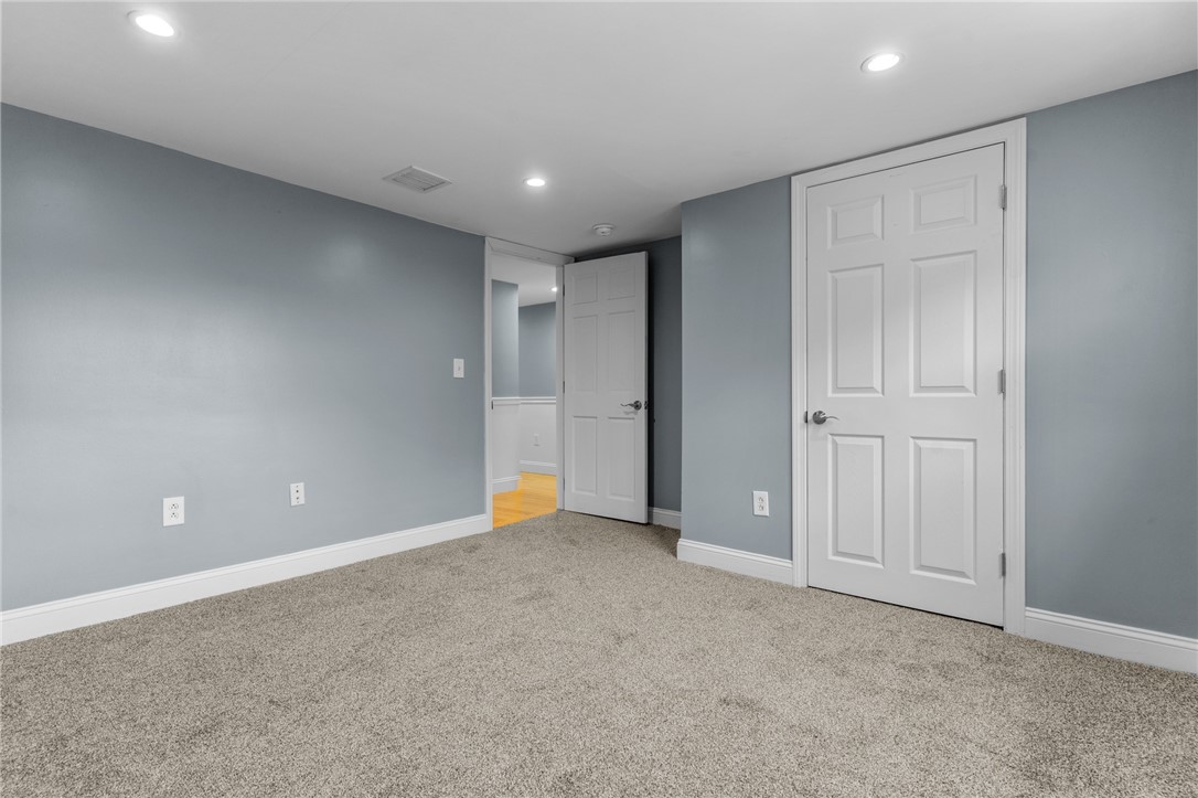 10 Cooke Place Warwick, RI 02888 - Photo 34 of 41