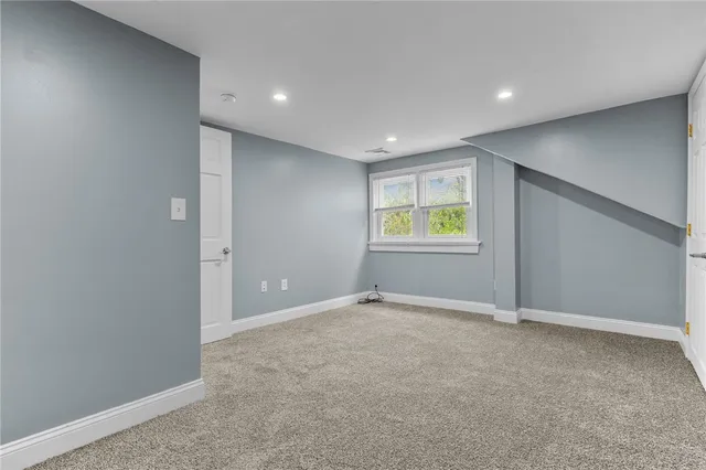 $3,500 | 10 Cooke Place, Warwick, RI 02888