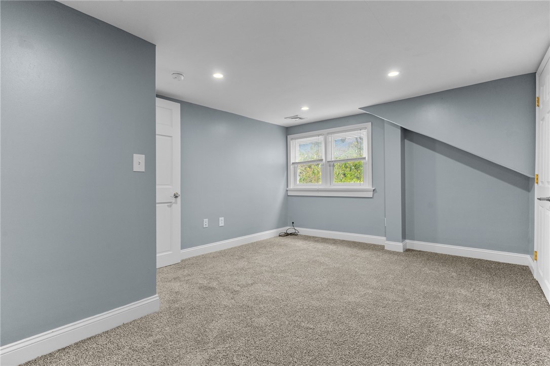 10 Cooke Place Warwick, RI 02888 - Photo 37 of 41