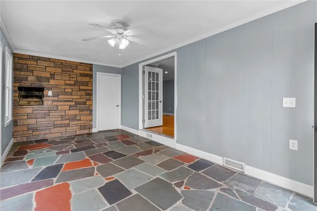 $3,500 | 10 Cooke Place, Warwick, RI 02888