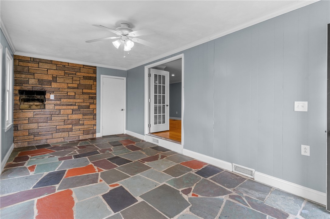 10 Cooke Place Warwick, RI 02888 - Photo 8 of 41