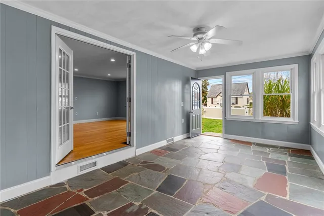 $3,500 | 10 Cooke Place, Warwick, RI 02888