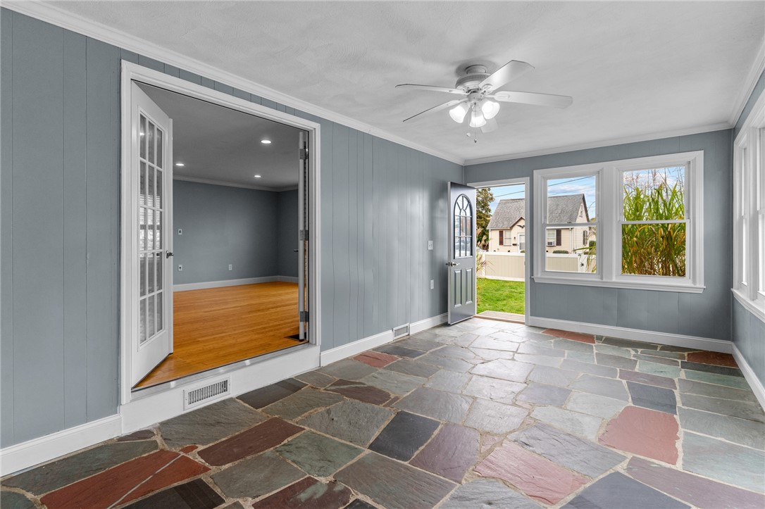 10 Cooke Place Warwick, RI 02888 - Photo 9 of 41