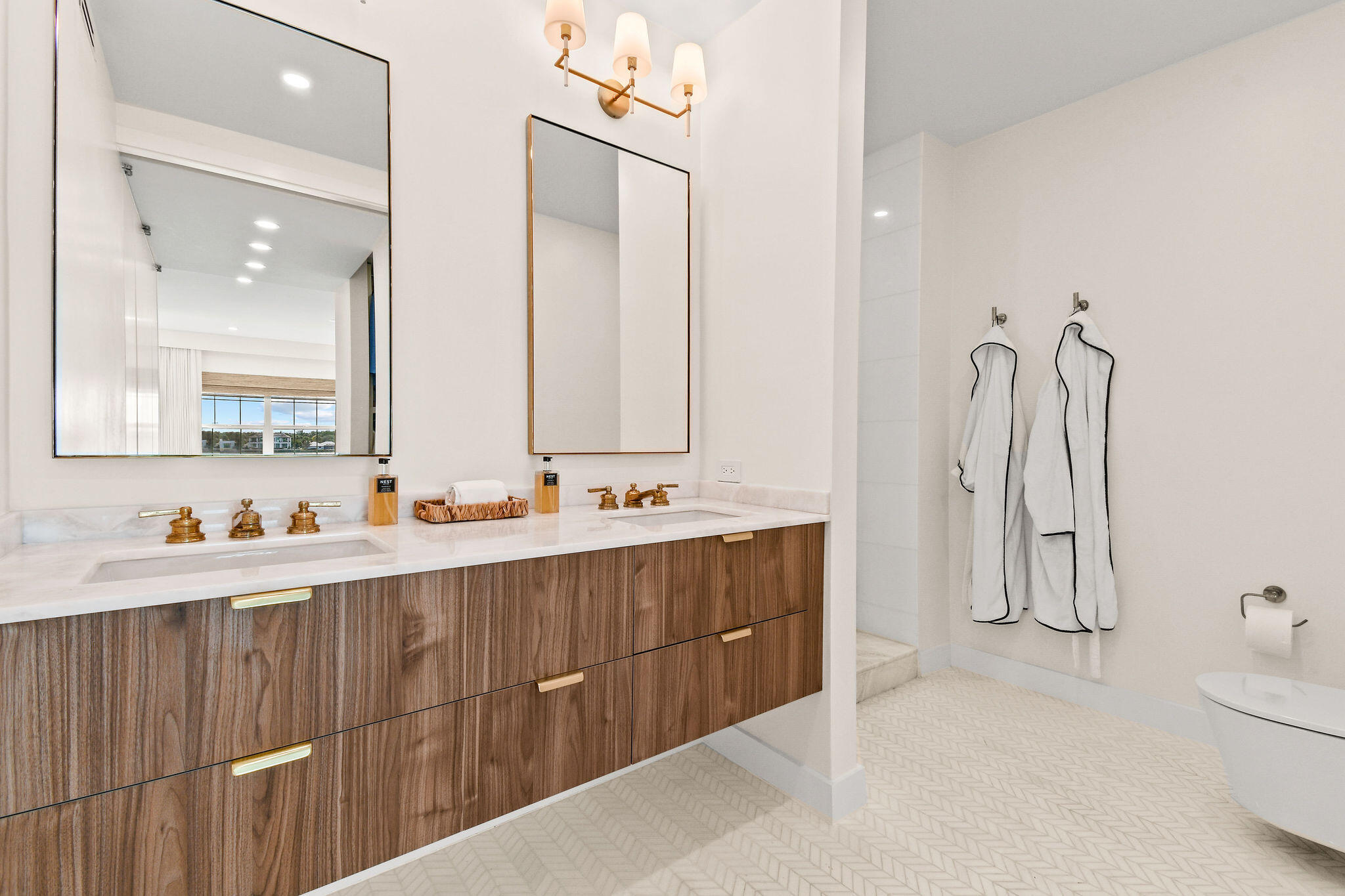 2180 Ibis Isle Road, Unit 12 Palm Beach, FL 33480 - Photo 22 of 31 2180IbisIsleRd#12_28