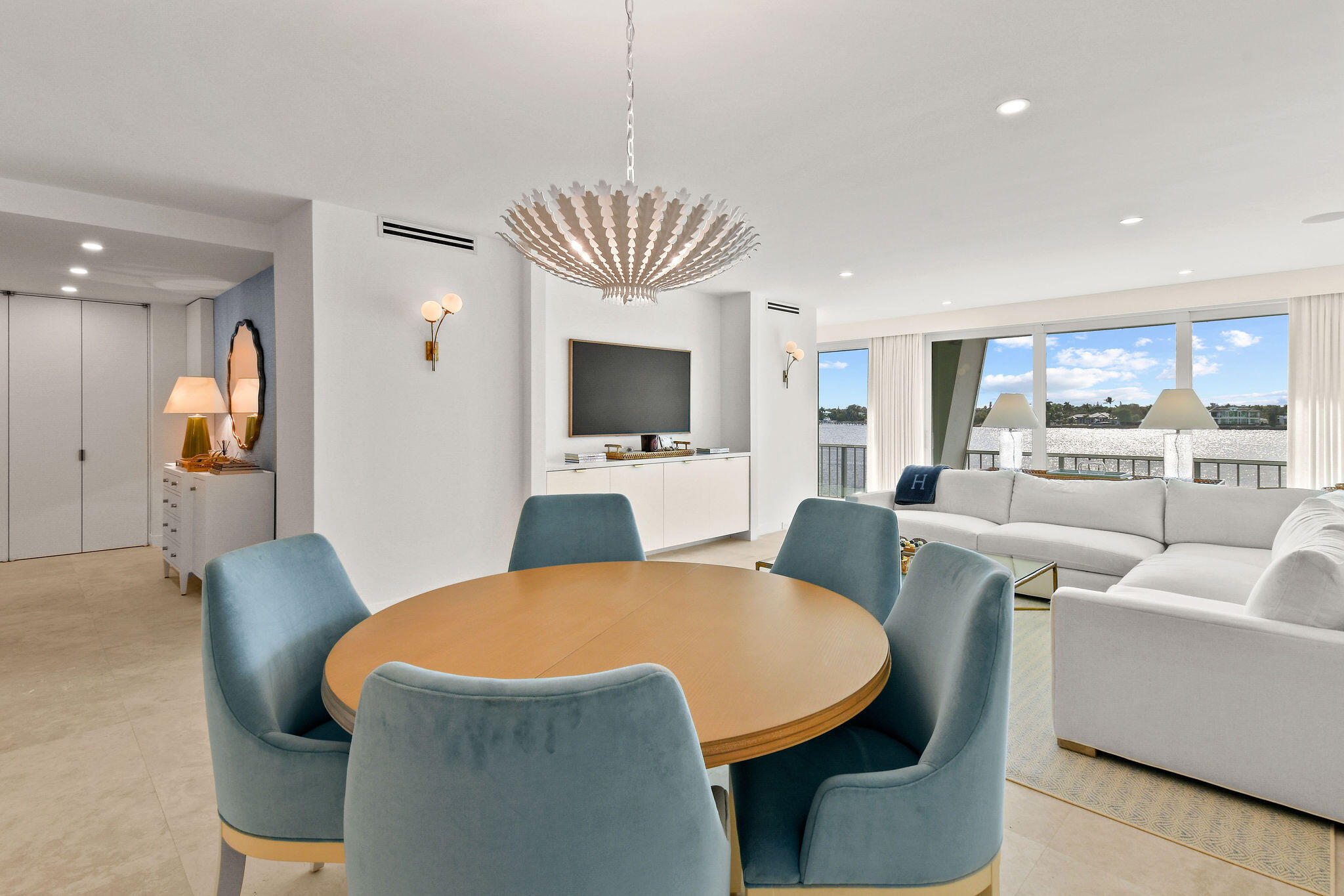 2180 Ibis Isle Road, Unit 12 Palm Beach, FL 33480 - Photo 4 of 31 2180IbisIsleRd#12_04