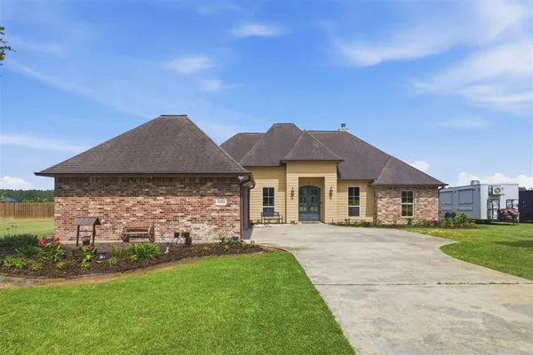 $335,000 | 4832 Wes Berry Road, Dequincy, LA 70633
