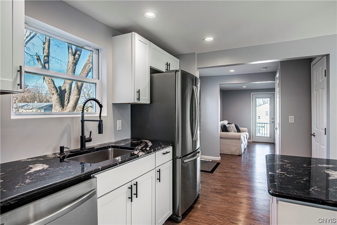 7 Marks Place New Hartford, NY 13413 - Photo 17 of 50