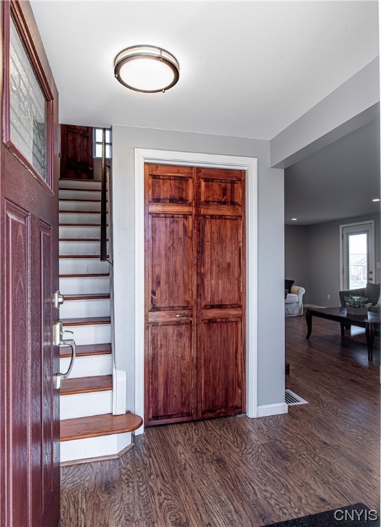 7 Marks Place New Hartford, NY 13413 - Photo 5 of 50