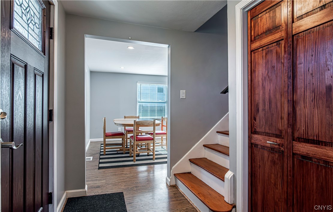 7 Marks Place New Hartford, NY 13413 - Photo 6 of 50