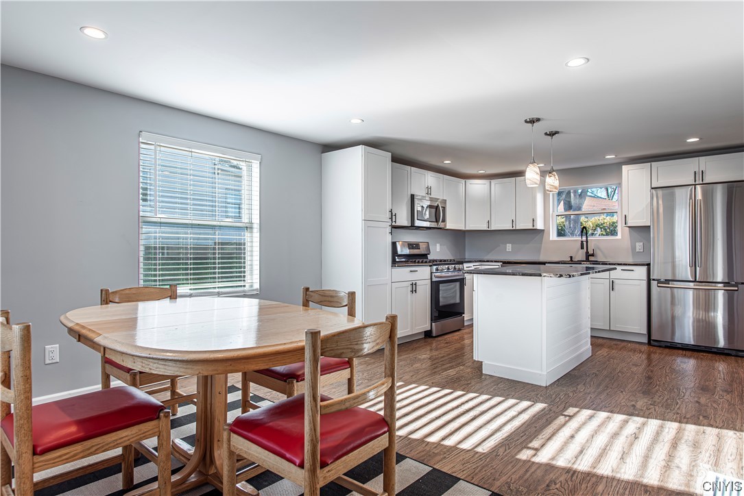 7 Marks Place New Hartford, NY 13413 - Photo 7 of 50