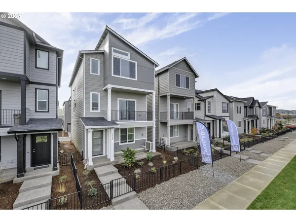 a house view with outdoor space