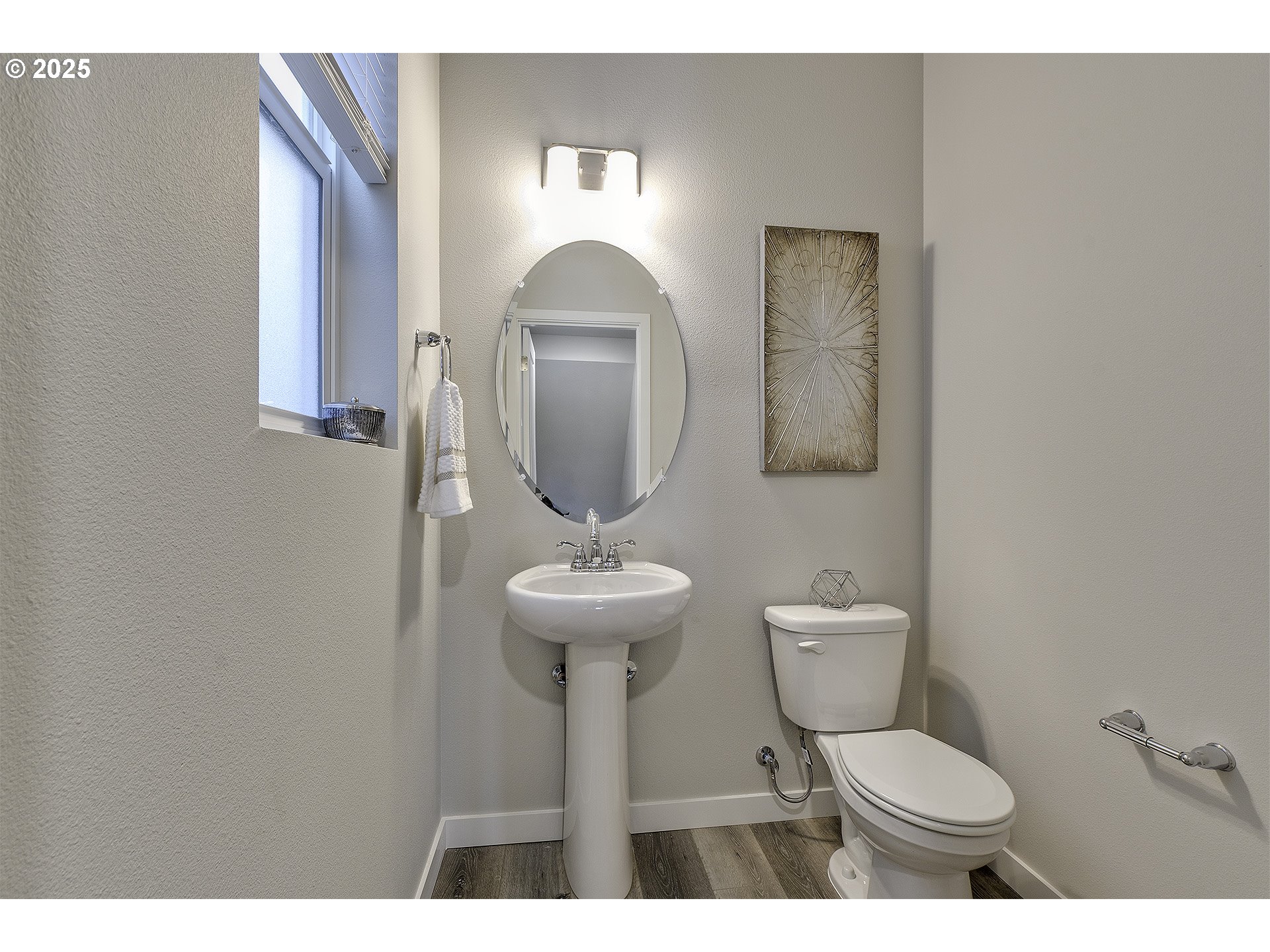 2129 Colby Lane, Unit 75 Forest Grove, OR 97116 - Photo 22 of 33 a bathroom with a toilet sink and mirror