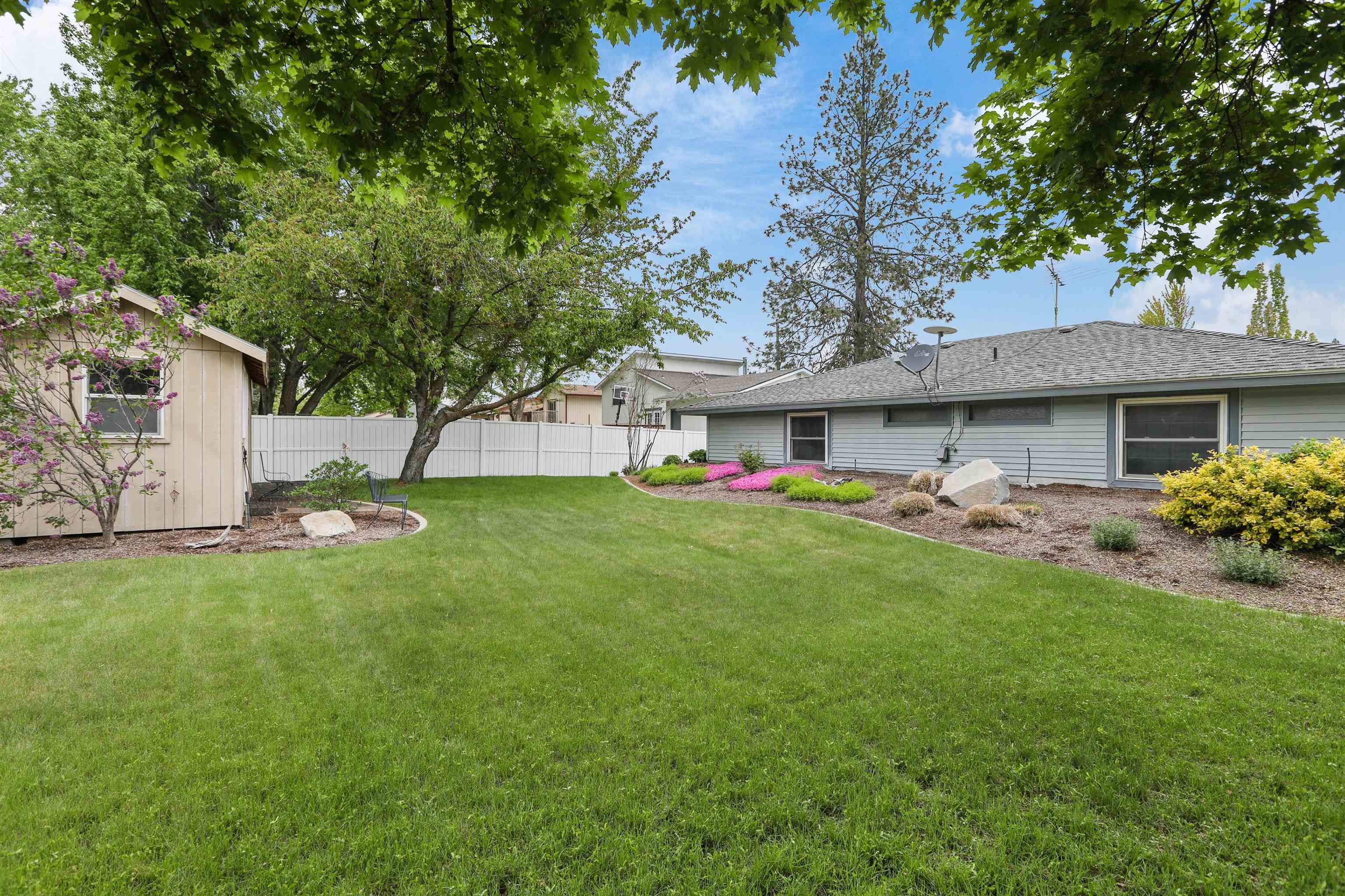 2412 South Union Road Spokane, WA 99206 - Photo 2 of 21 Gallery Image 2