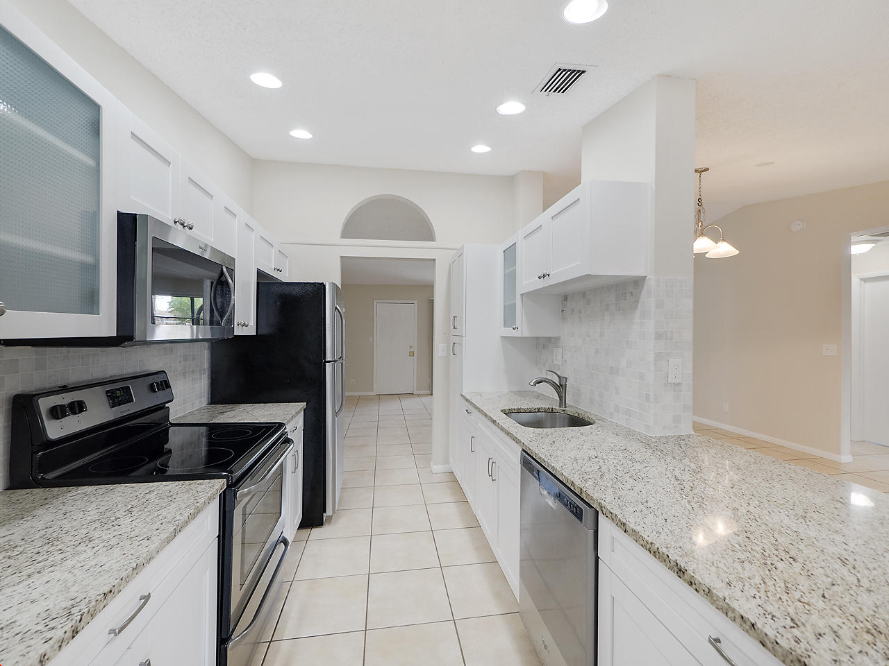 6083 Ungerer Street Jupiter, FL 33458 - Photo 4 of 26 005 copy