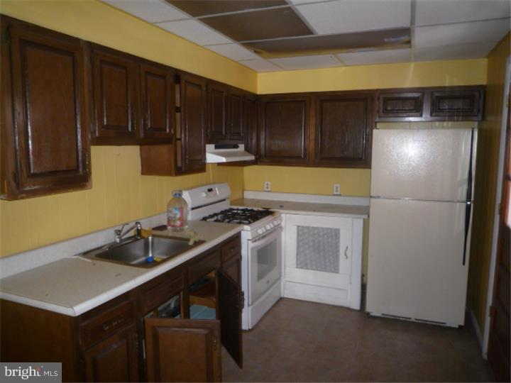 1254 Spring Street Reading, PA 19604 - Photo 6 of 17 Gallery Image 6