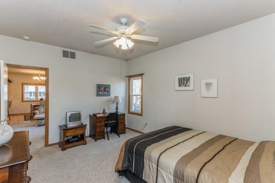 1290 Village Road Iowa City, IA 52240 - Photo 12 of 30 Gallery Image 12