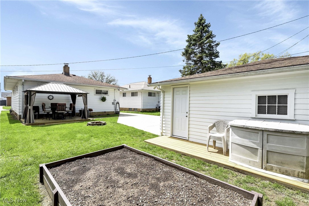 13717 Carpenter Road Garfield Heights, OH 44125 - Photo 11 of 43