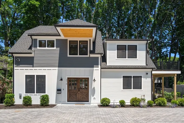 $3,499,000 | 216 Aspinwall Avenue, Unit 3, Brookline, MA 02446