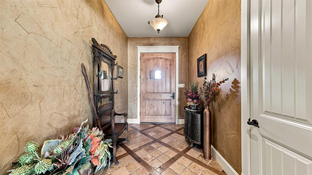 11918 Riek Road Krum, TX 76249 - Photo 7 of 39 Gallery Image 7