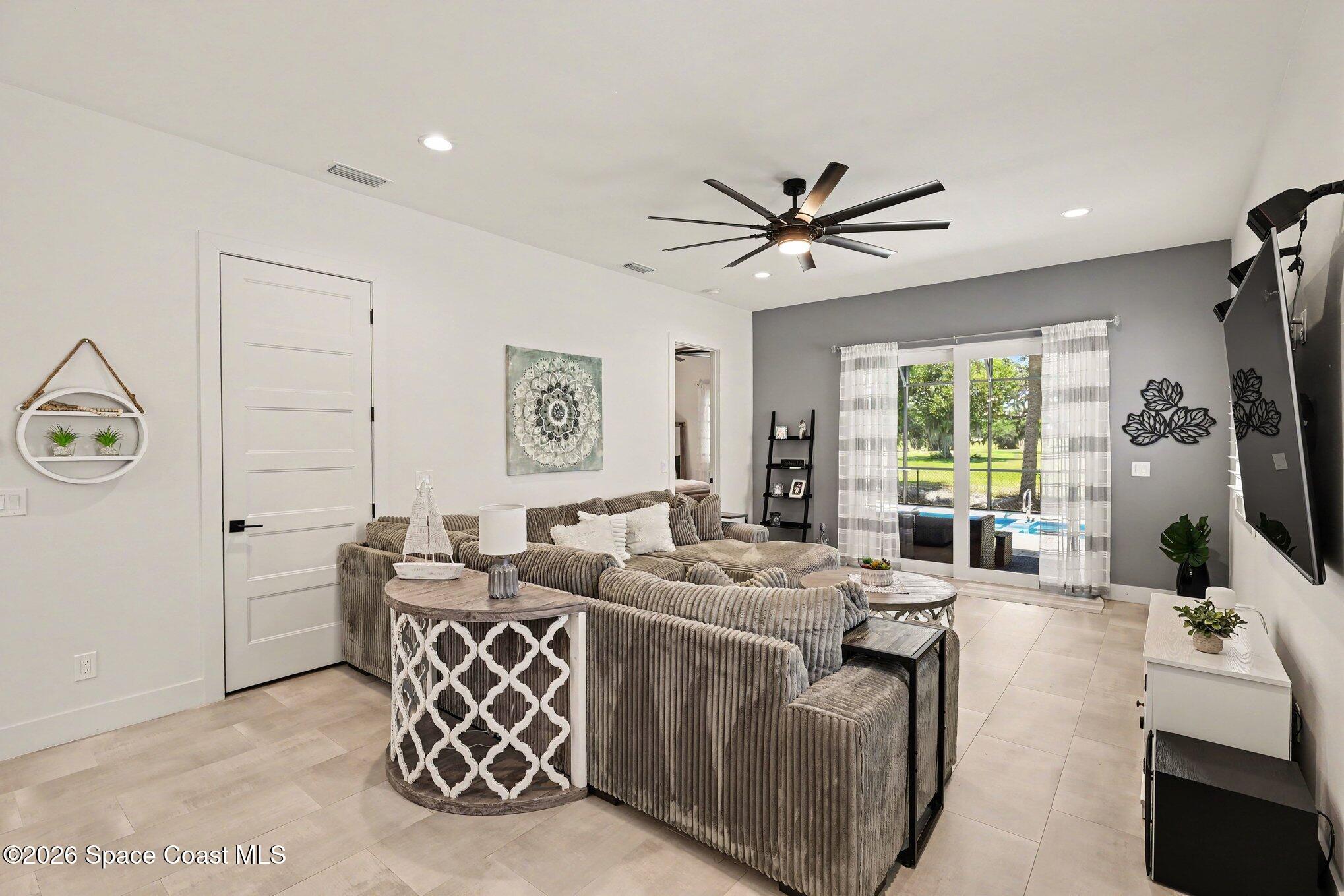 2188 Country Club Road Melbourne, FL 32901 - Photo 12 of 39 006_file_3171