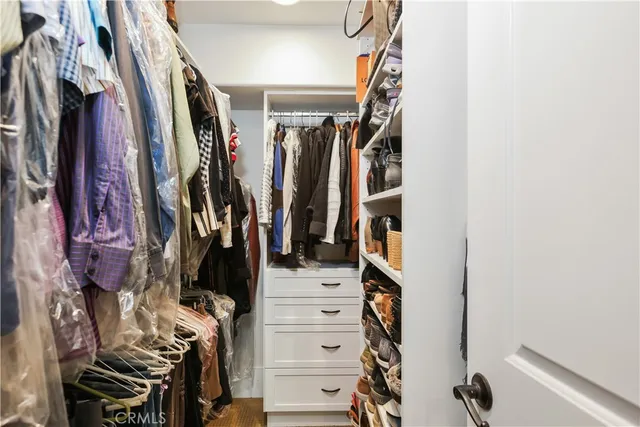 $2,400,000 | 516 Poinsettia Avenue, Unit B, Corona del Mar, CA 92625