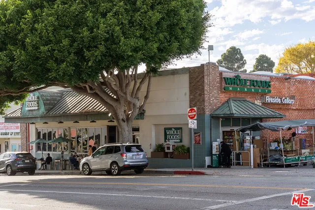 $2,235,000 | 830 17th Street, Unit 2, Santa Monica, CA 90403