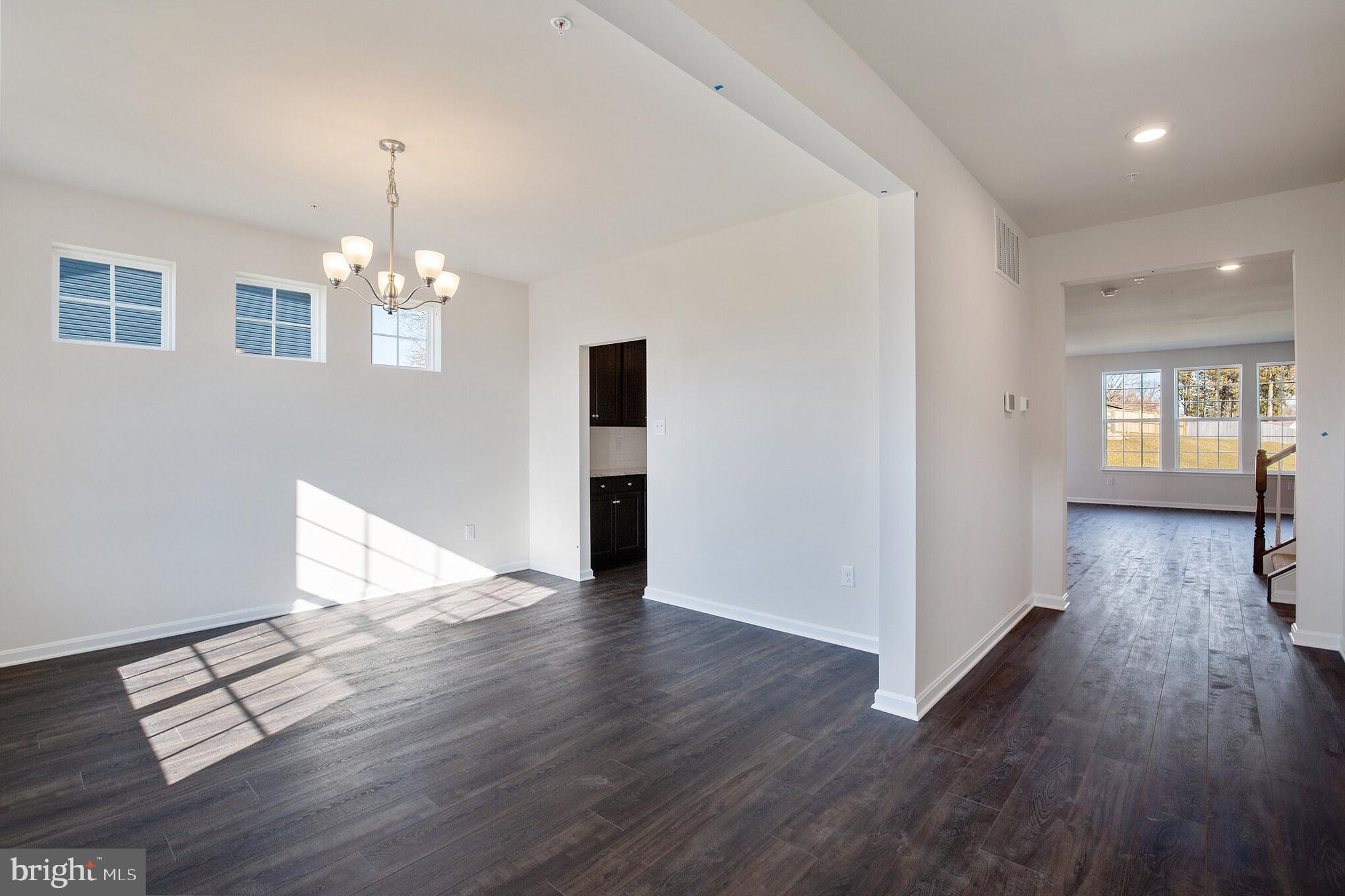 618 Friendship Road Westminster, MD 21157 - Photo 4 of 31 Gallery Image 4