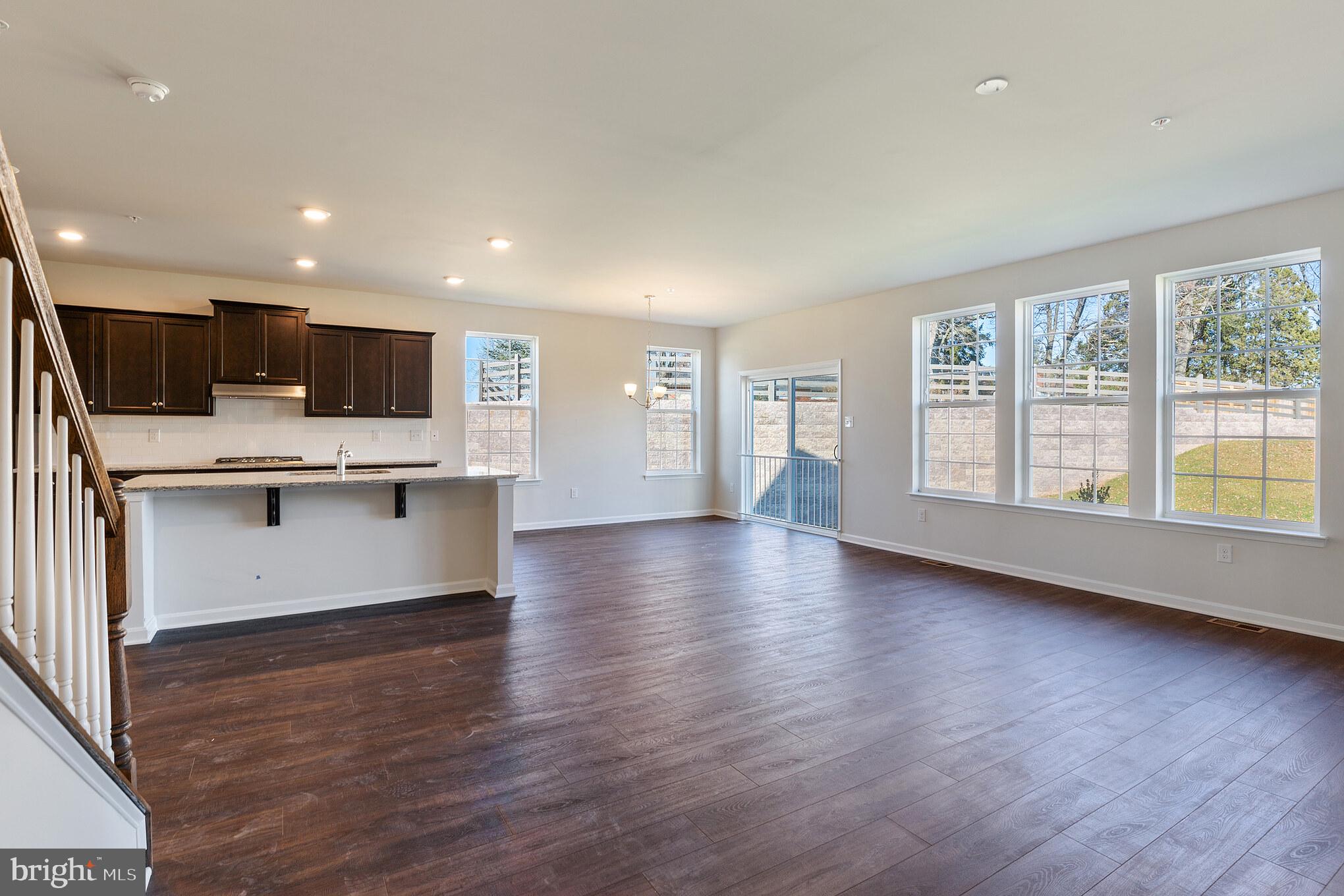 618 Friendship Road Westminster, MD 21157 - Photo 7 of 31 Gallery Image 7