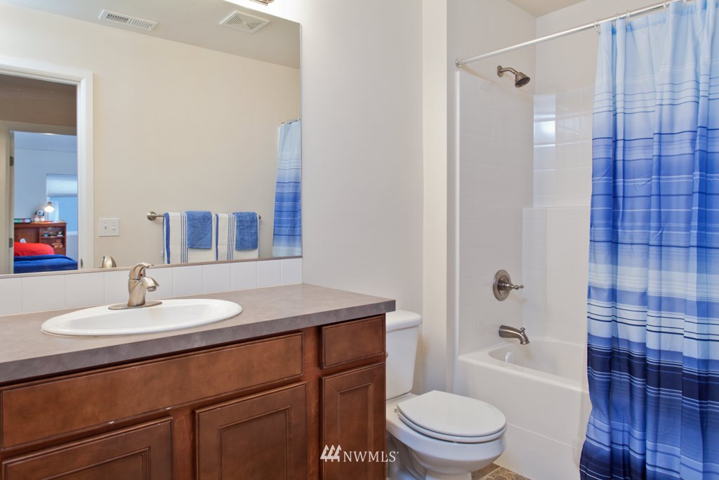 3005 183rd Place Southeast Bothell, WA 98012 - Photo 9 of 15