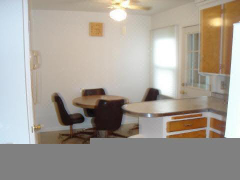 693 Hawthorne Road Grosse Pointe, MI 48236 - Photo 3 of 10 653844-2.JPG