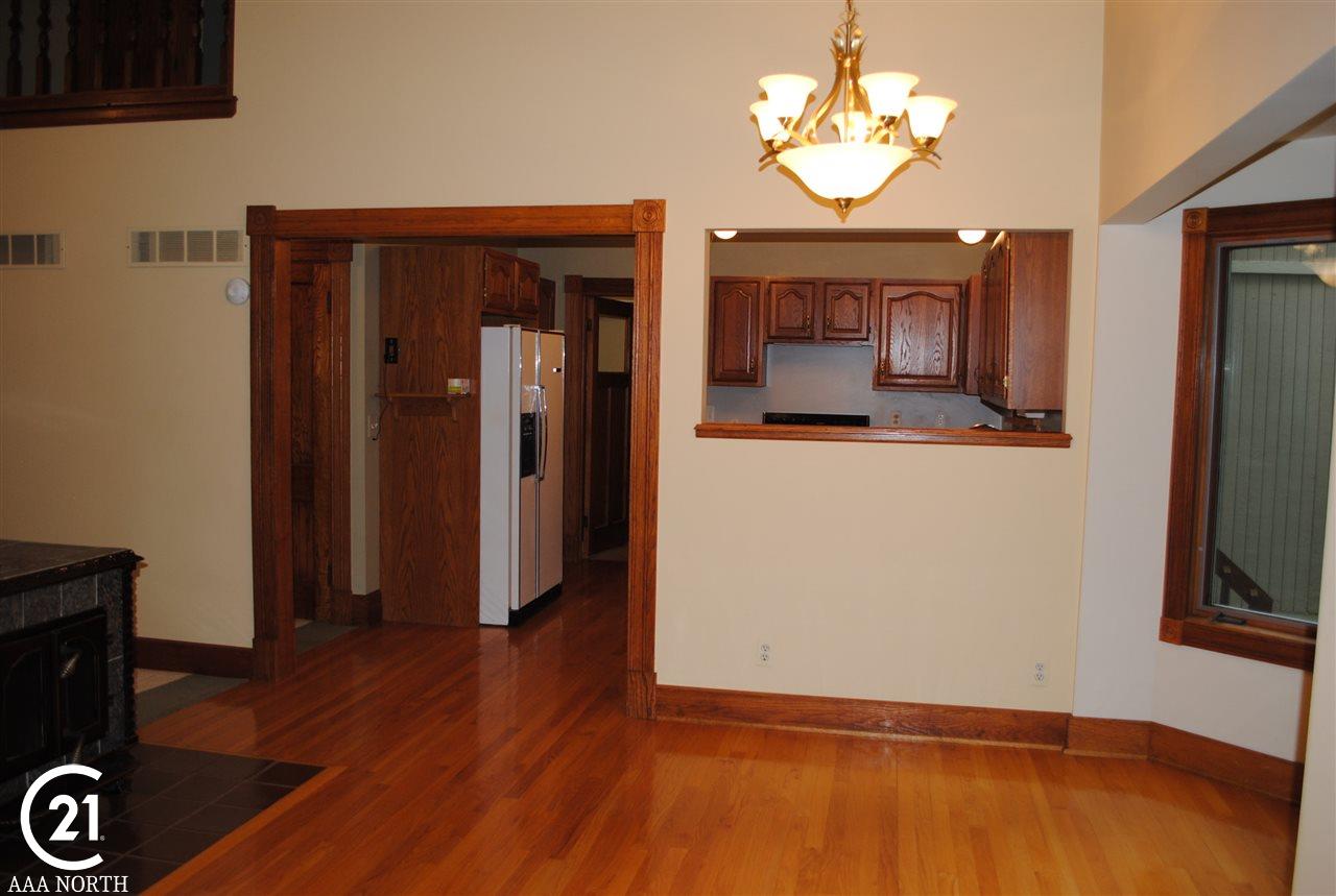 6851 Rattalee Lake Road Clarkston, MI 48348 - Photo 18 of 39