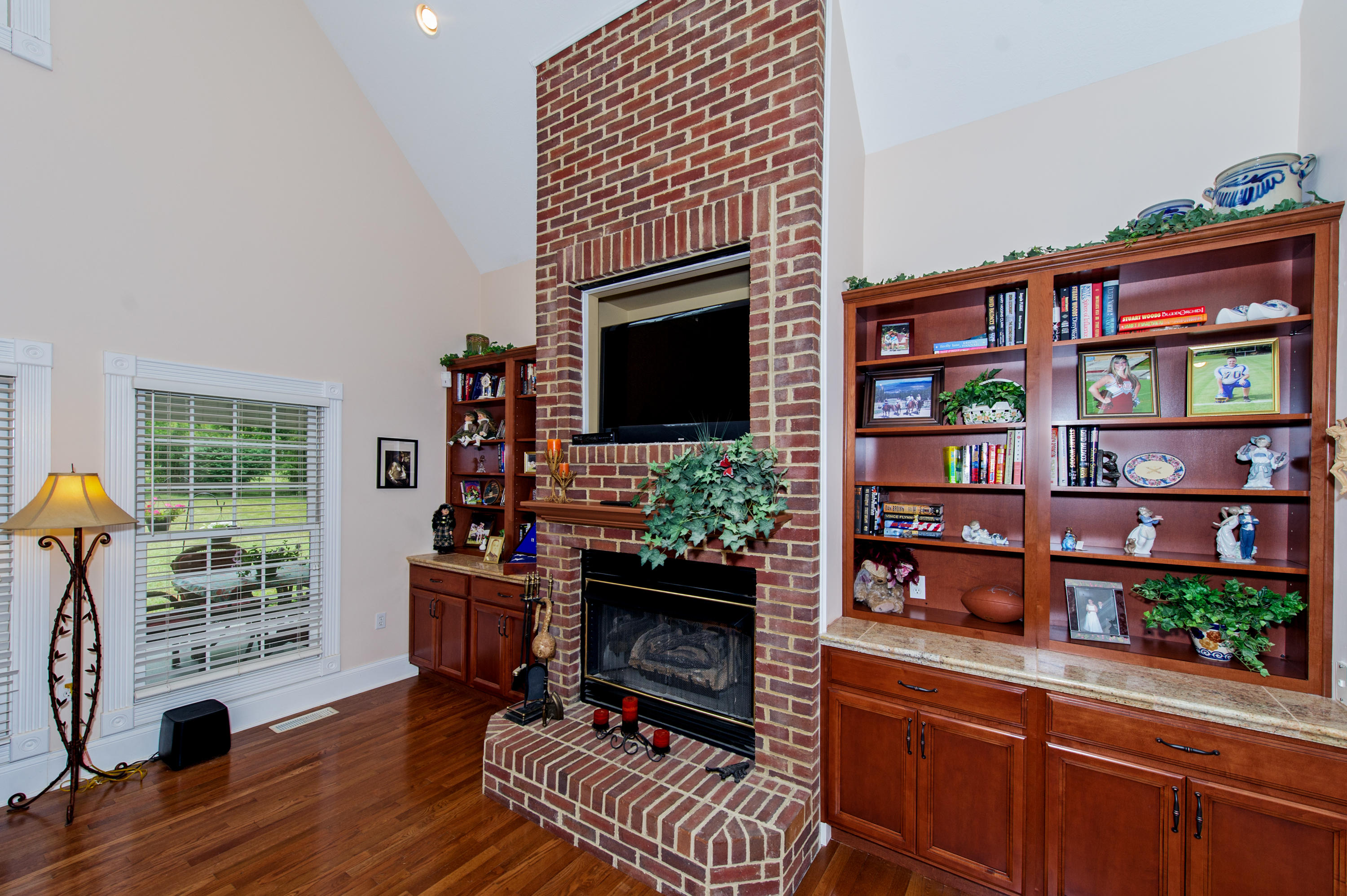 903 Riverbend Road Clinton, TN 37716 - Photo 3 of 35 Fam Rm FP