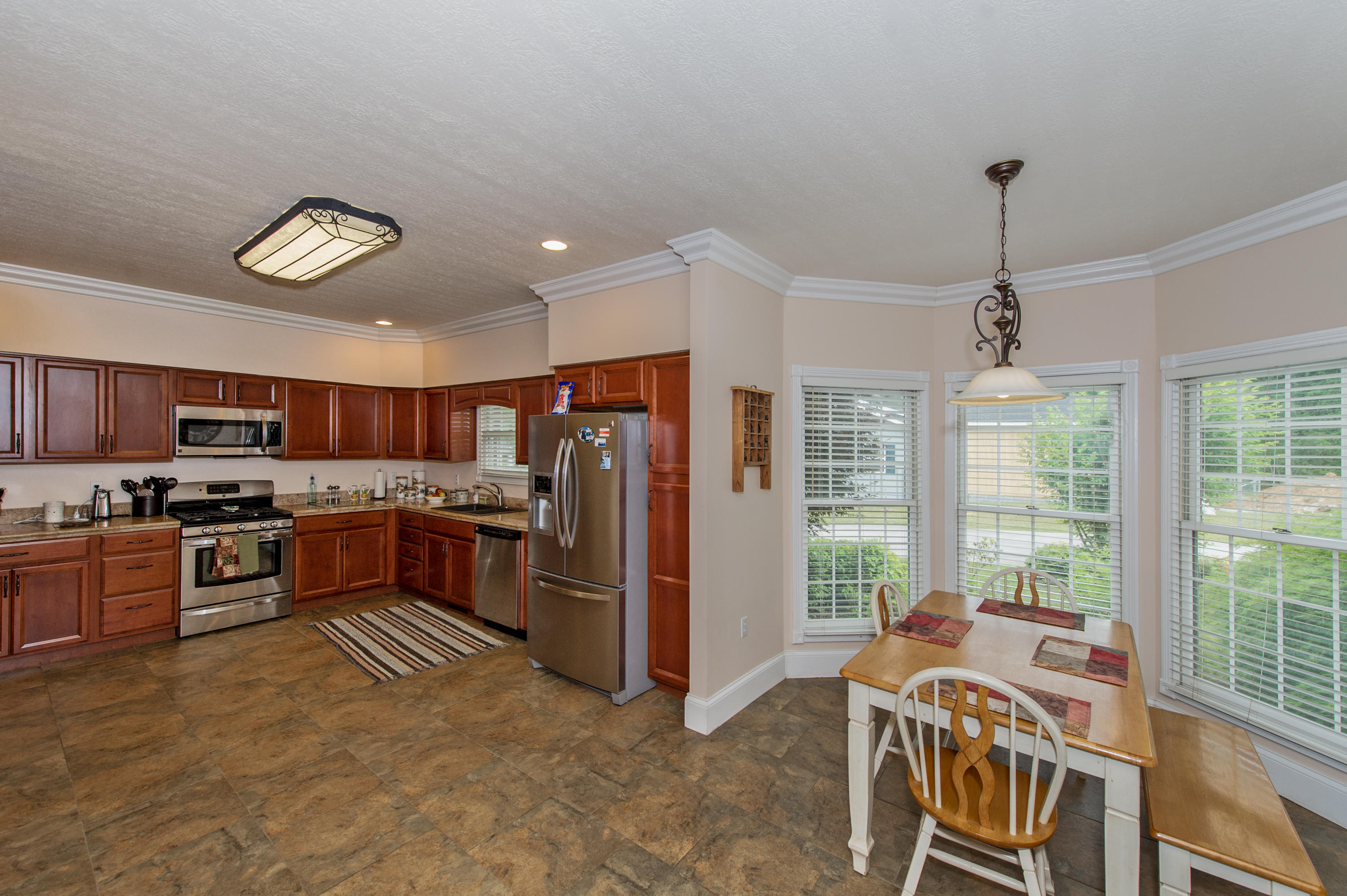 903 Riverbend Road Clinton, TN 37716 - Photo 7 of 35 Kitchen