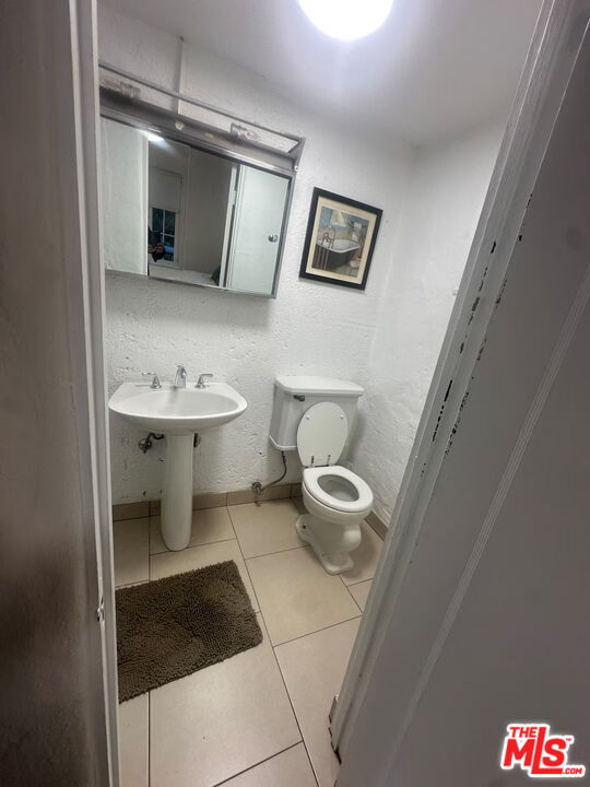 23031 8th Street Newhall, CA 91321 - Photo 9 of 14