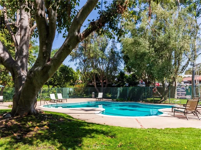 $449,999 | 576 North Bellflower Boulevard, Unit 209, Long Beach, CA 90814