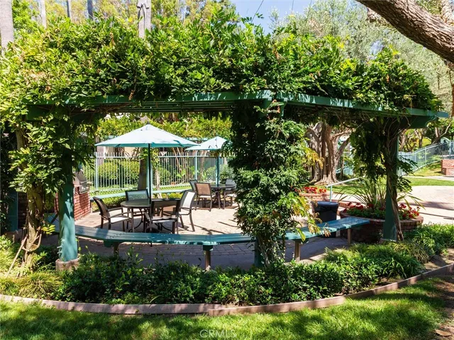 $449,999 | 576 North Bellflower Boulevard, Unit 209, Long Beach, CA 90814