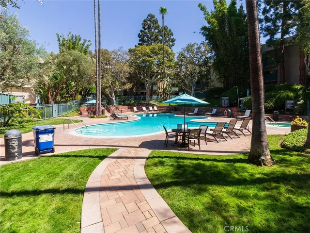 $449,999 | 576 North Bellflower Boulevard, Unit 209, Long Beach, CA 90814