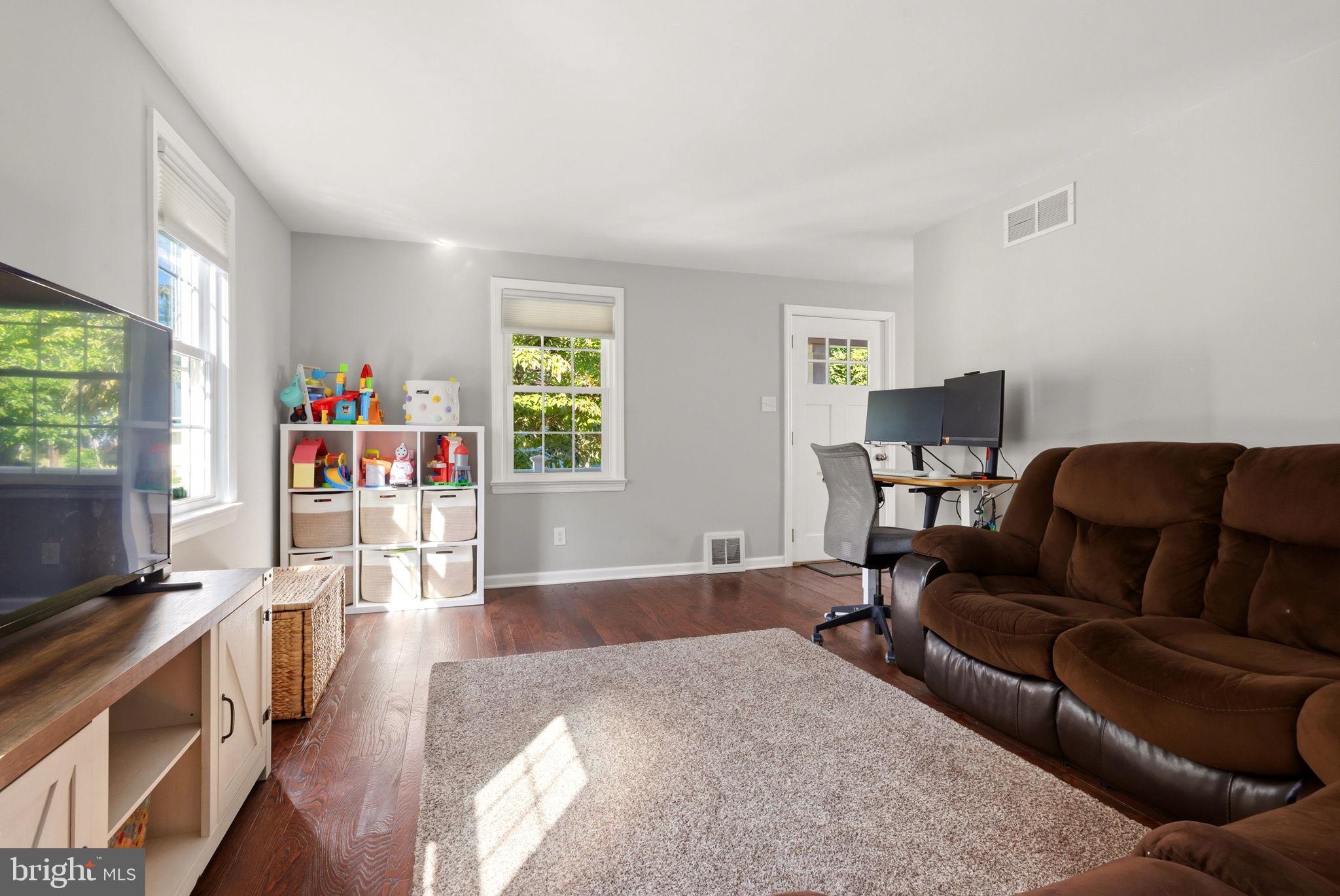 213 North Forklanding Road Maple Shade, NJ 08052 - Photo 14 of 21 Gallery Image 14