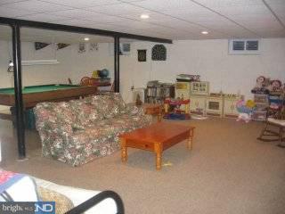 129 Robin Road Media, PA 19063 - Photo 3 of 4