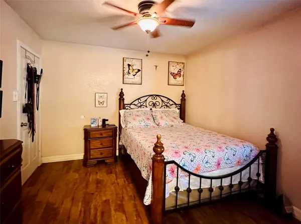 $1,850 | 7810 Kellwood Drive, Houston, TX 77040