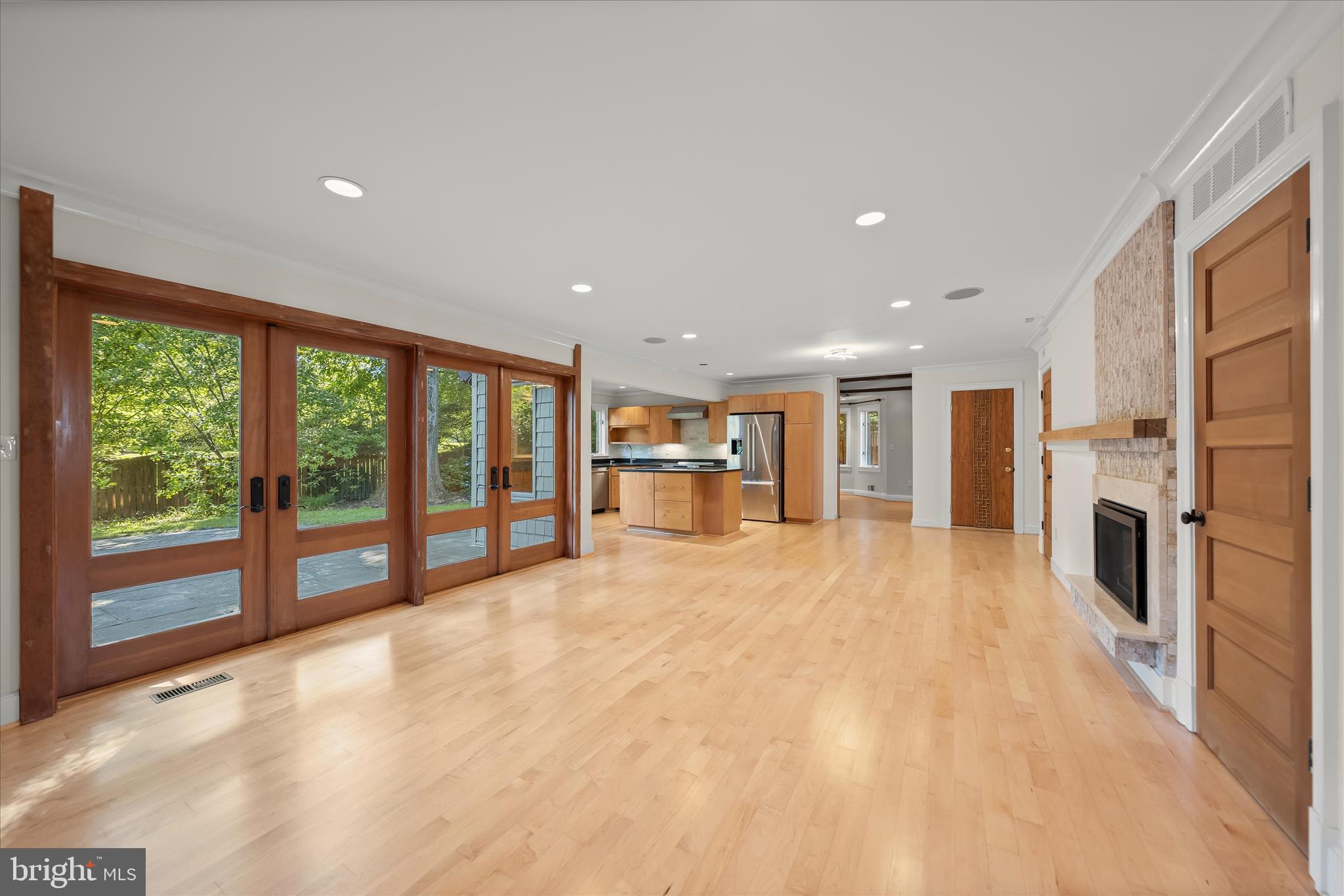 5104 Scarsdale Road Bethesda, MD 20816 - Photo 18 of 68 Family room to Kitchen