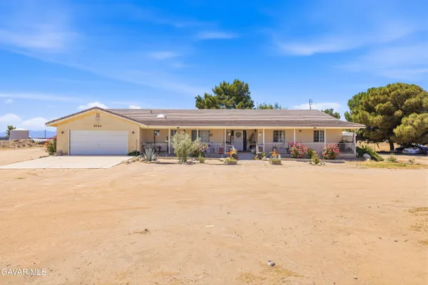 $565,000 | 9740 East Ave G 10, Lancaster, CA 93535