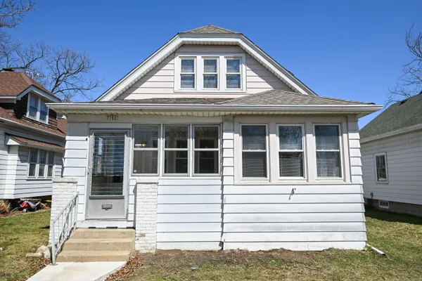 $285,000 | 7702 West Lorraine Place, Milwaukee, WI 53222