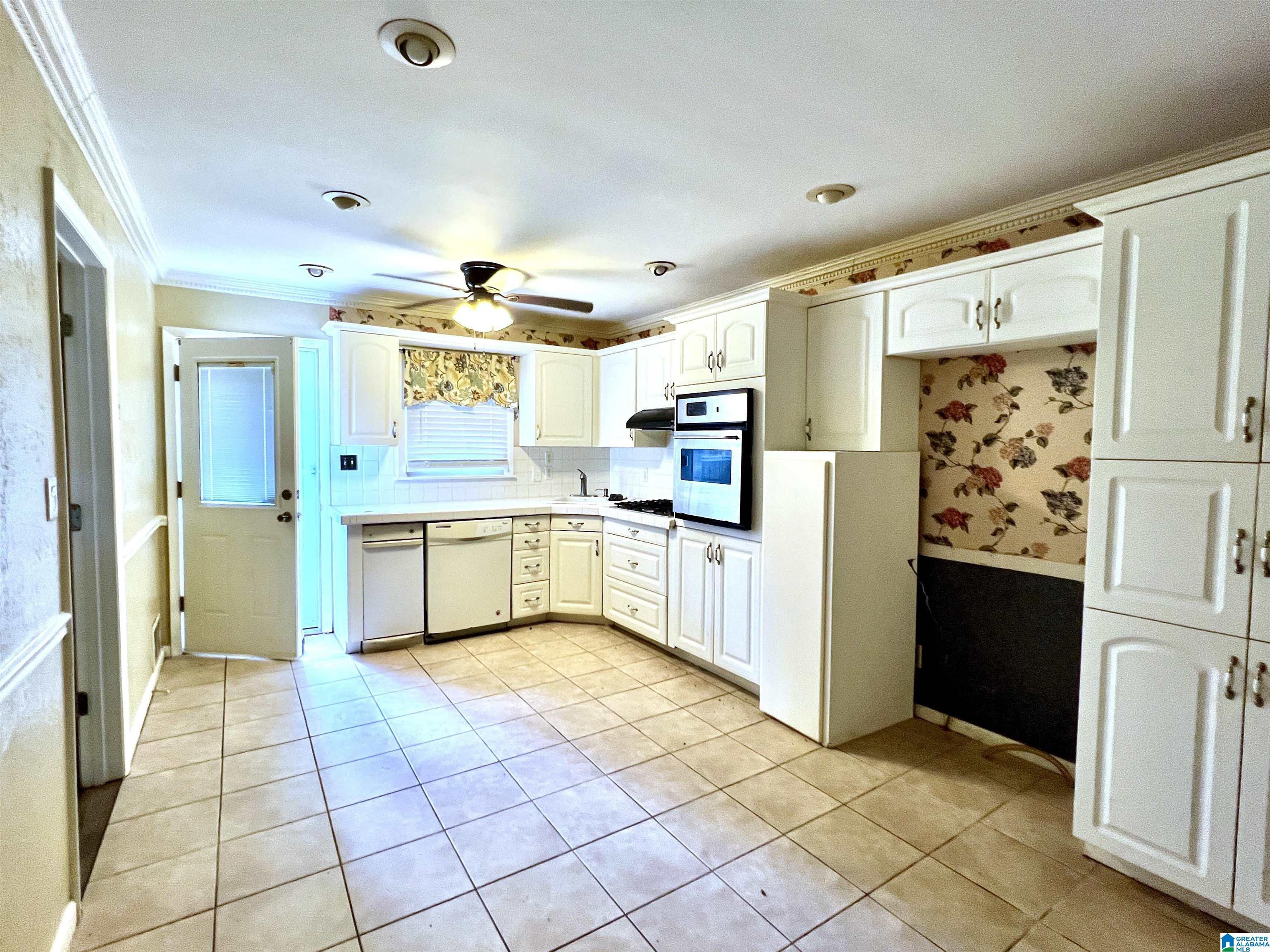2909 McClellan Boulevard Anniston, AL 36201 - Photo 7 of 21