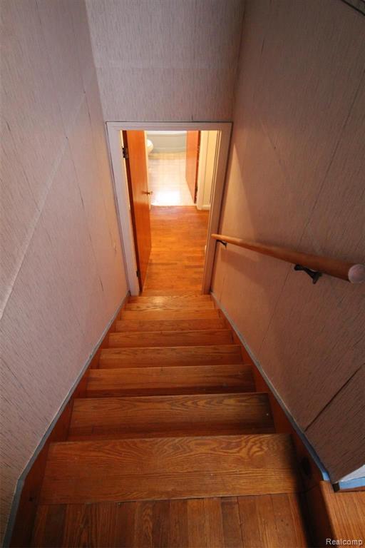 311 Davis Lake Road Lapeer, MI 48446 - Photo 21 of 38